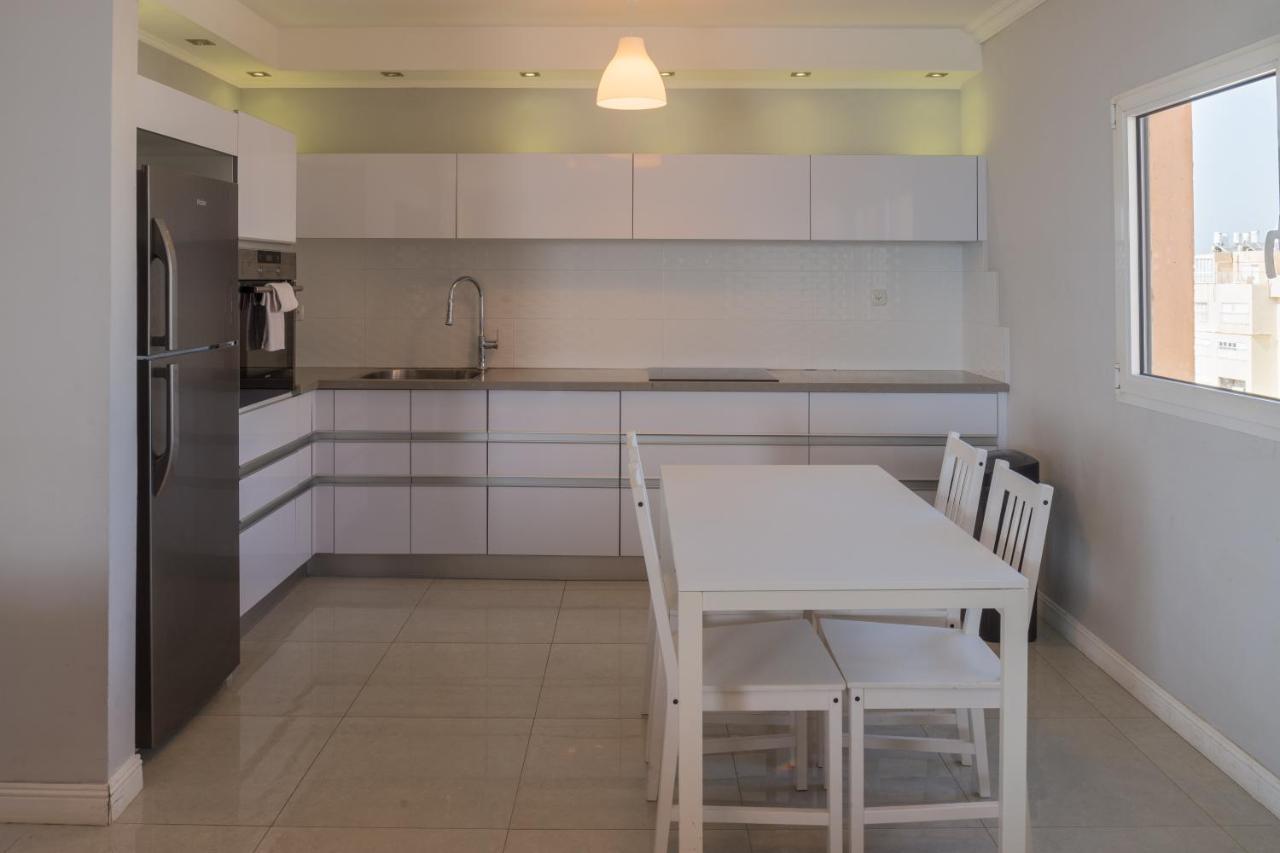 נתניה Royal Apartment On The Sea מראה חיצוני תמונה